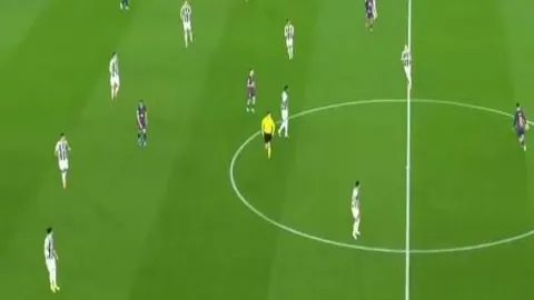 【篮球盛宴】NBA连战21胜15辉煌，今晨绿军力克快船，再掀赛场高潮！